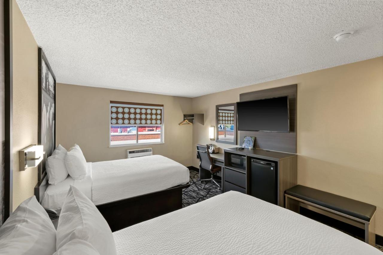 Super 8 by Wyndham Charlottesville Eksteriør billede