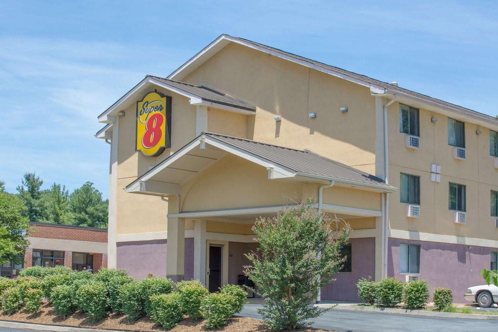 Super 8 by Wyndham Charlottesville Eksteriør billede